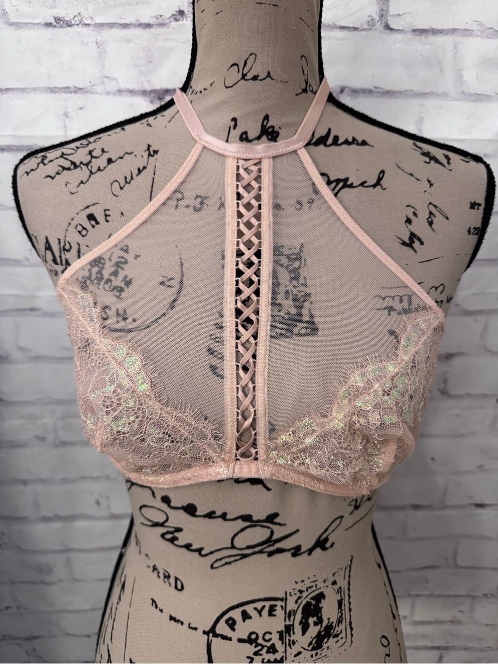Victoria’s Secret Very Sexy Bralette Med High Neck Lace Up Halter Iridescent